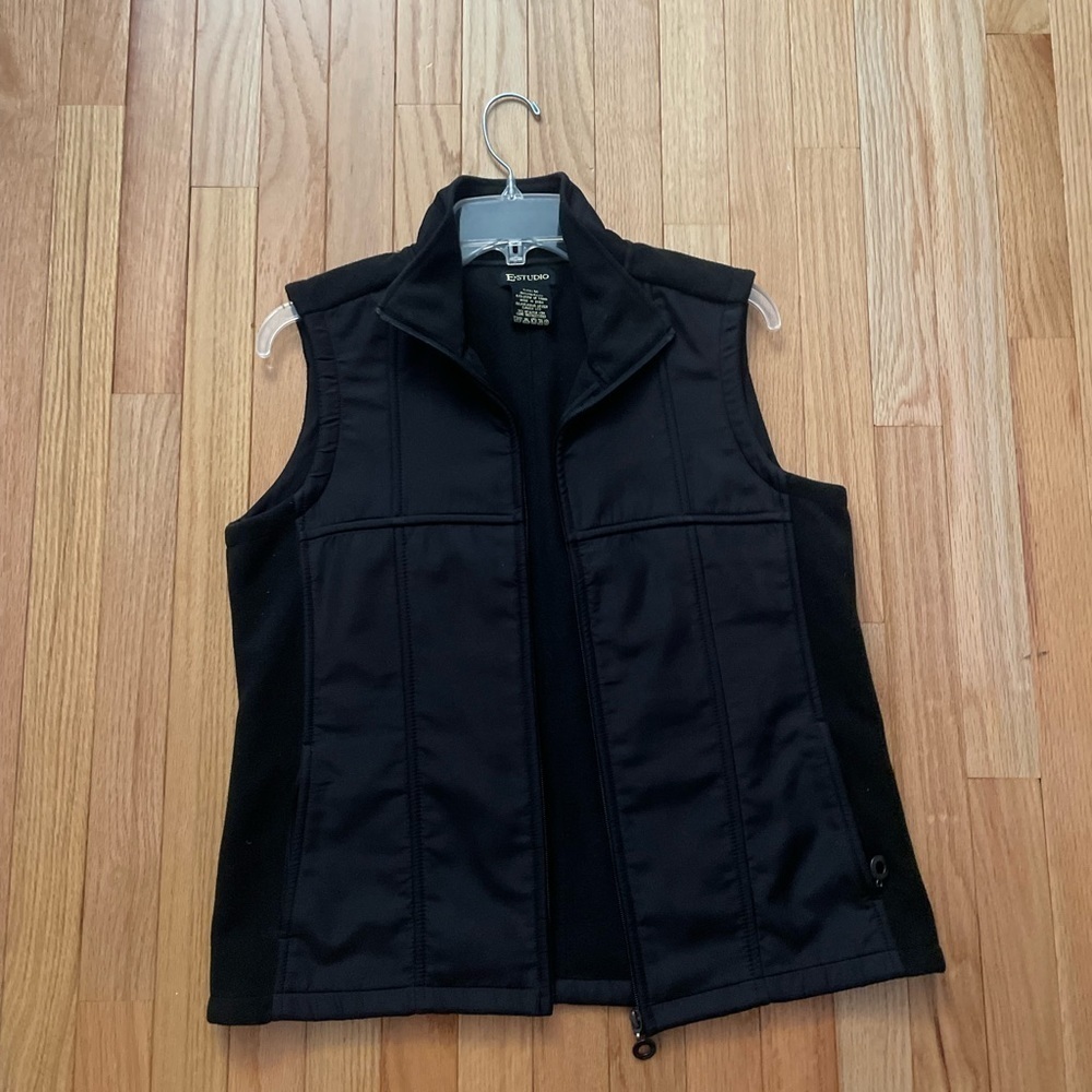 E-Studio Black Vest Size Medium